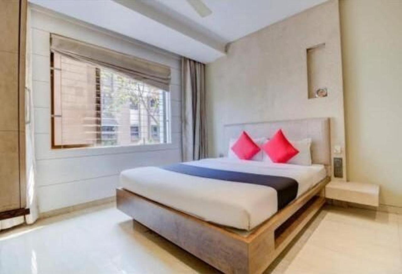 Hotel Pratiksha Residency Navi Mumbai Exterior foto